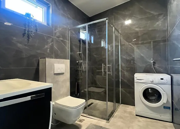 Cozy With Excellent Transport Links To Old Town, Main Station And Trade Fair Дюссельдорф