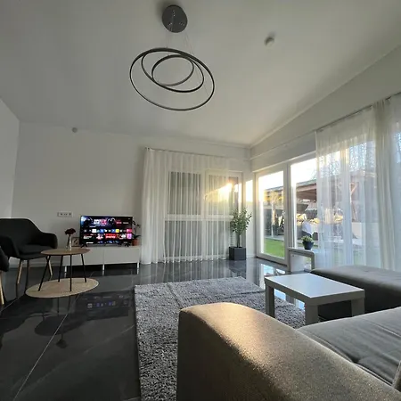 Apartmán Quiet Courtyard Apartment - Easy Parking & Quick Bus To City Center Düsseldorf